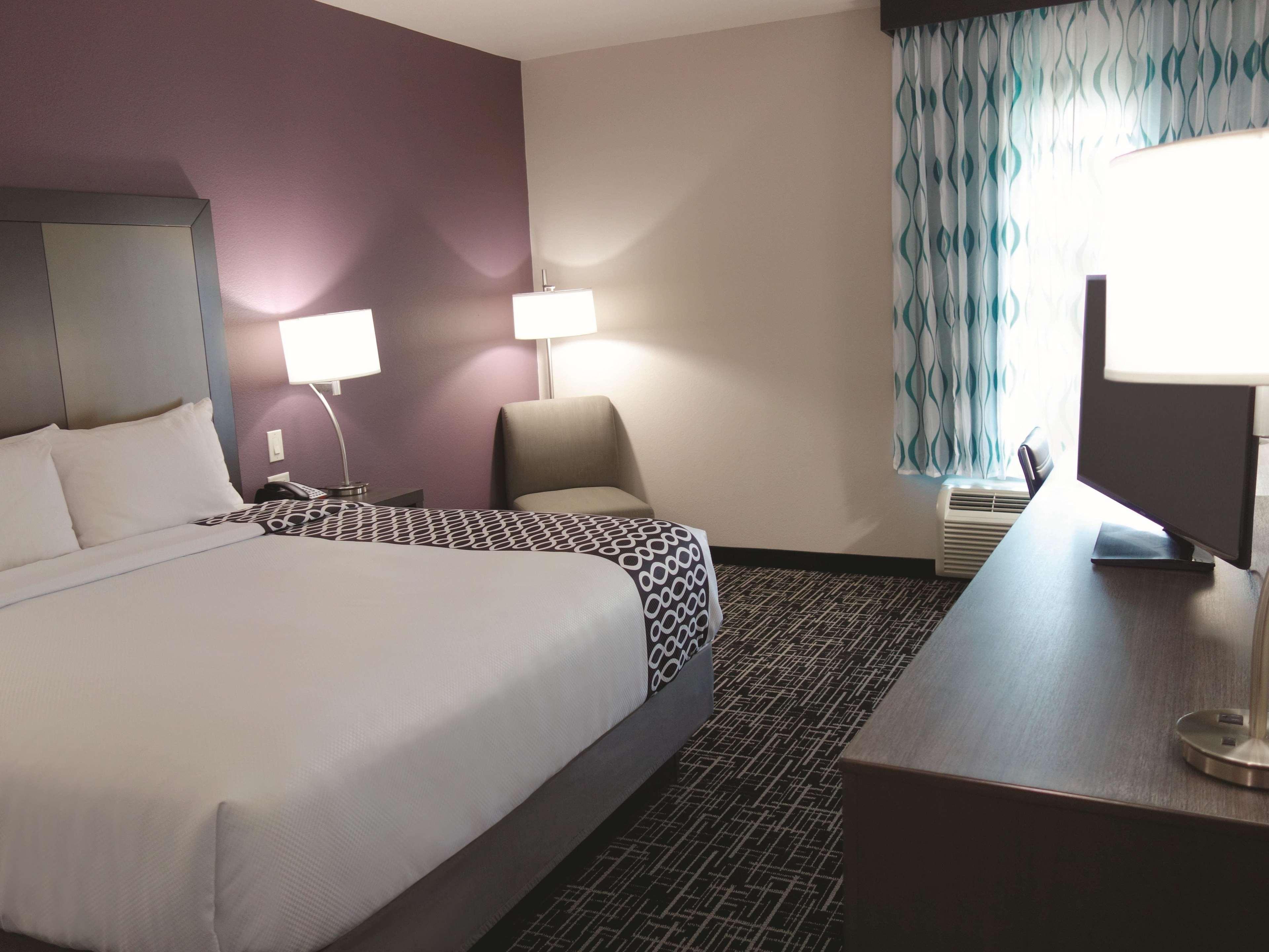 La Quinta By Wyndham Pampa Otel Dış mekan fotoğraf