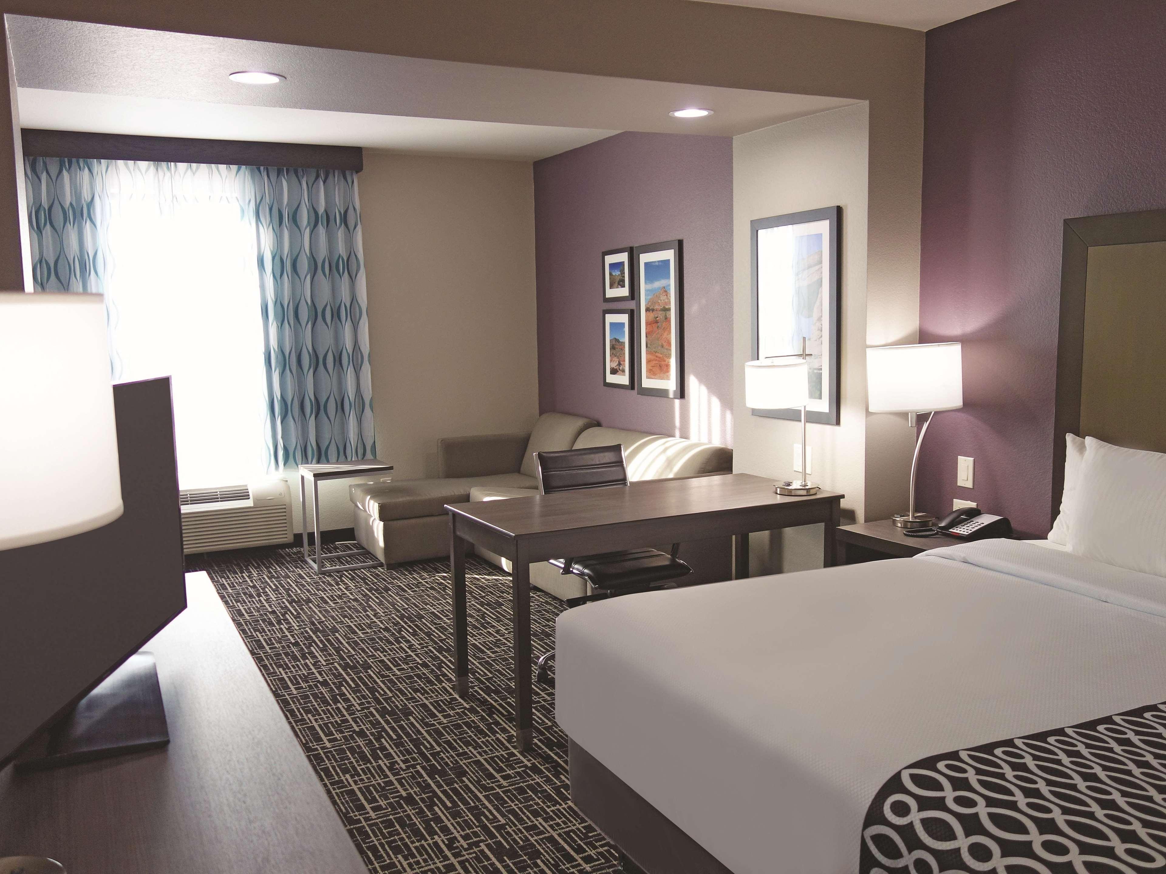 La Quinta By Wyndham Pampa Otel Dış mekan fotoğraf
