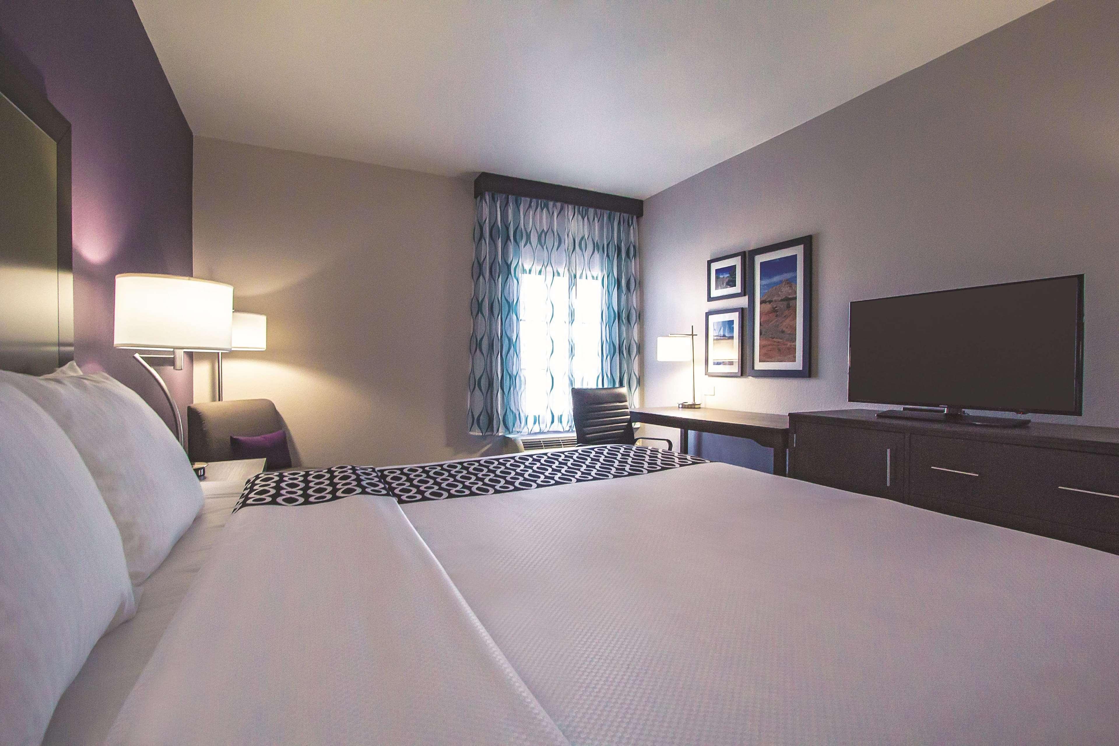 La Quinta By Wyndham Pampa Otel Dış mekan fotoğraf