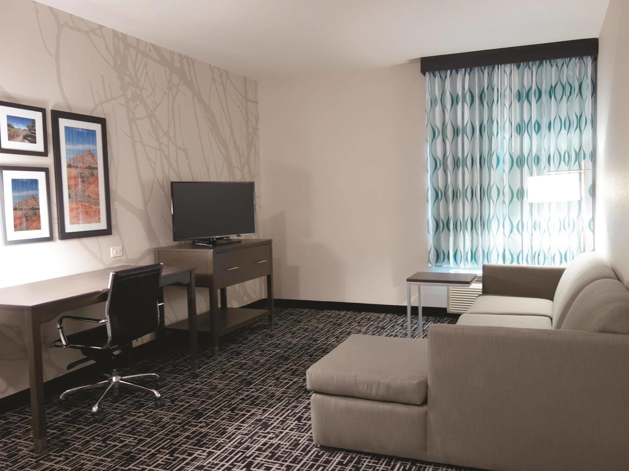 La Quinta By Wyndham Pampa Otel Dış mekan fotoğraf